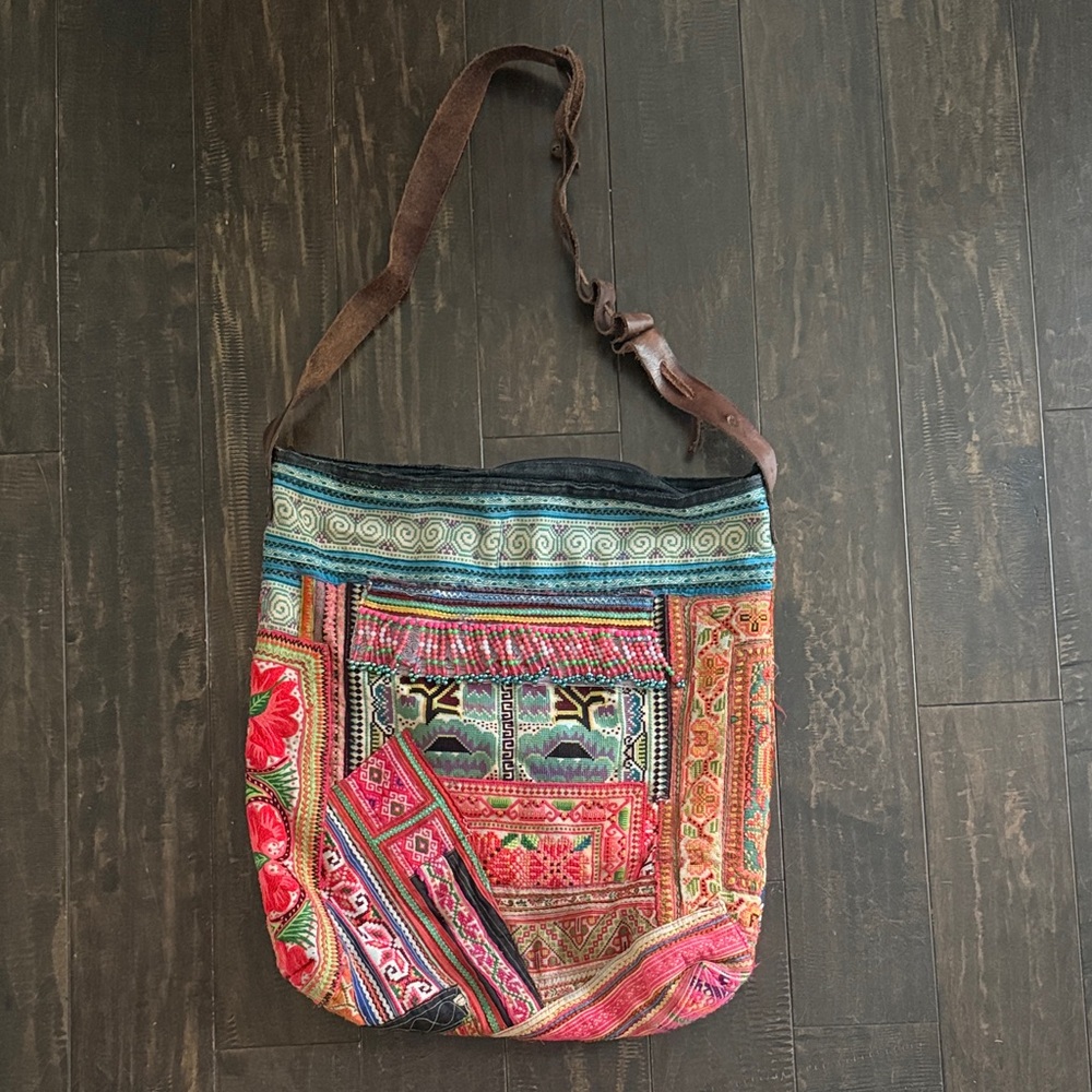 Colorful Embroidered Shoulder Bag